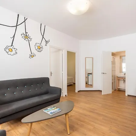 Hostal Jume - Urban Rooms-2
